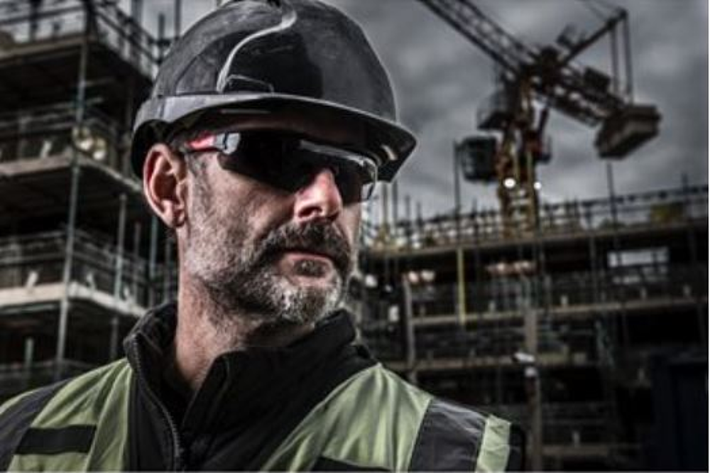 LUNETTES DE SECURITE LUNETTES DE SECURITE ANTI-BUEE & ANTI-RAYURE